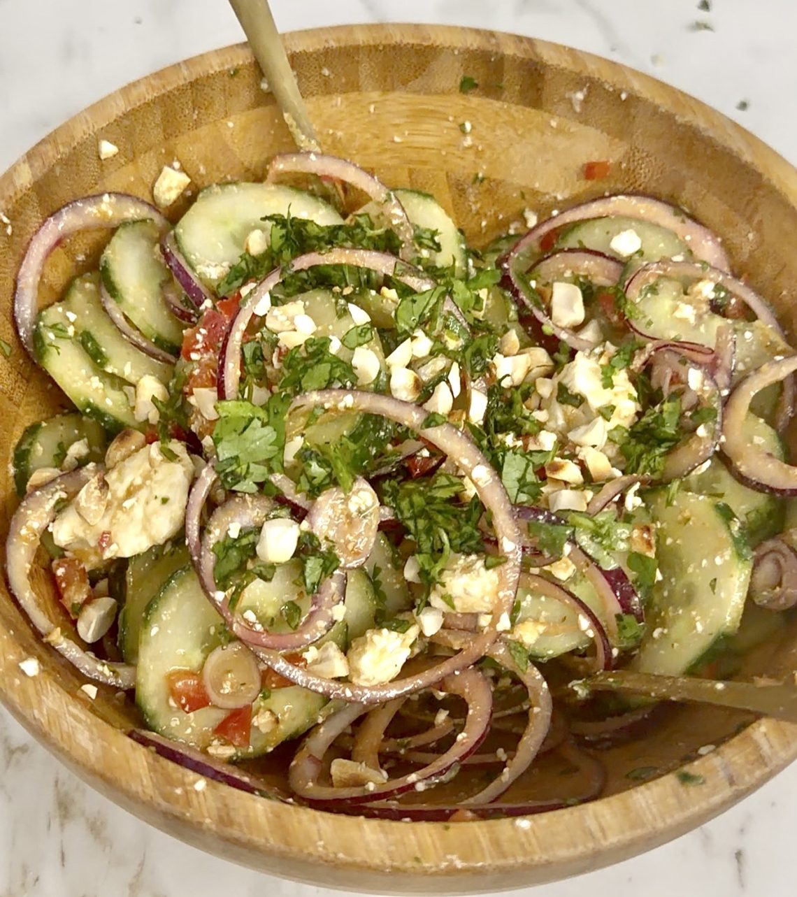 salade de concombre vinaigrette au miso et citron vert