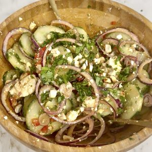 salade de concombre vinaigrette au miso et citron vert